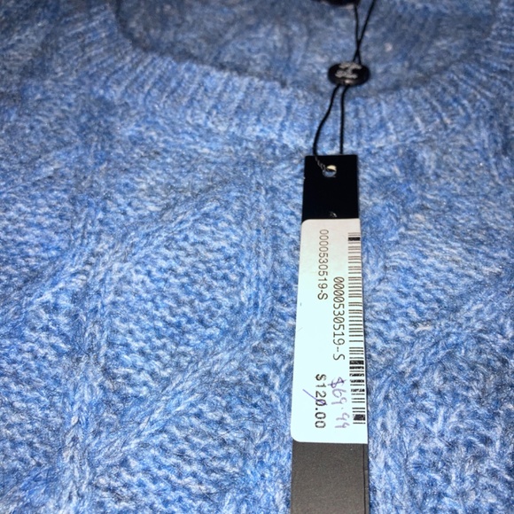 Lyla + Luxe Sweater - Picture 3 of 3